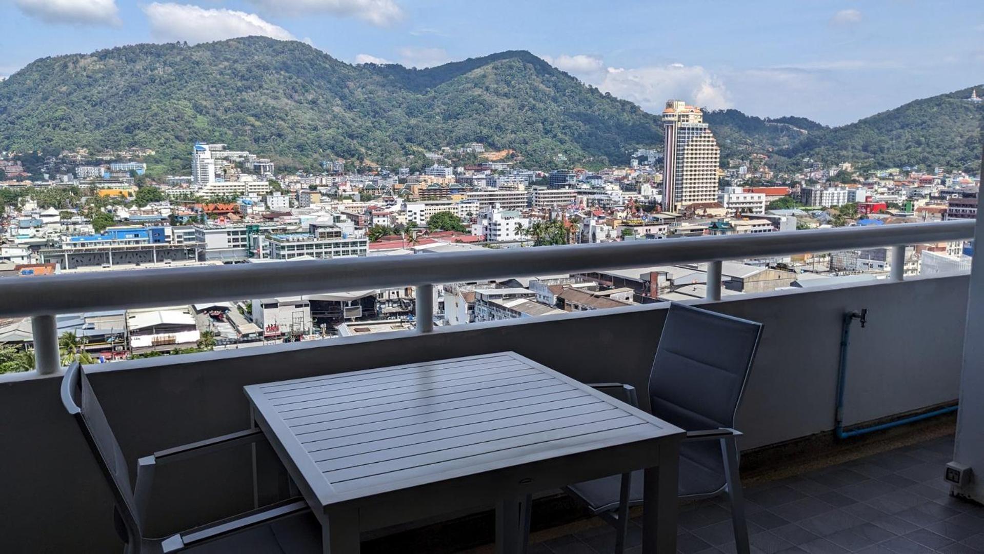 Patong Tower Excellence Pta 2025公寓 外观 照片