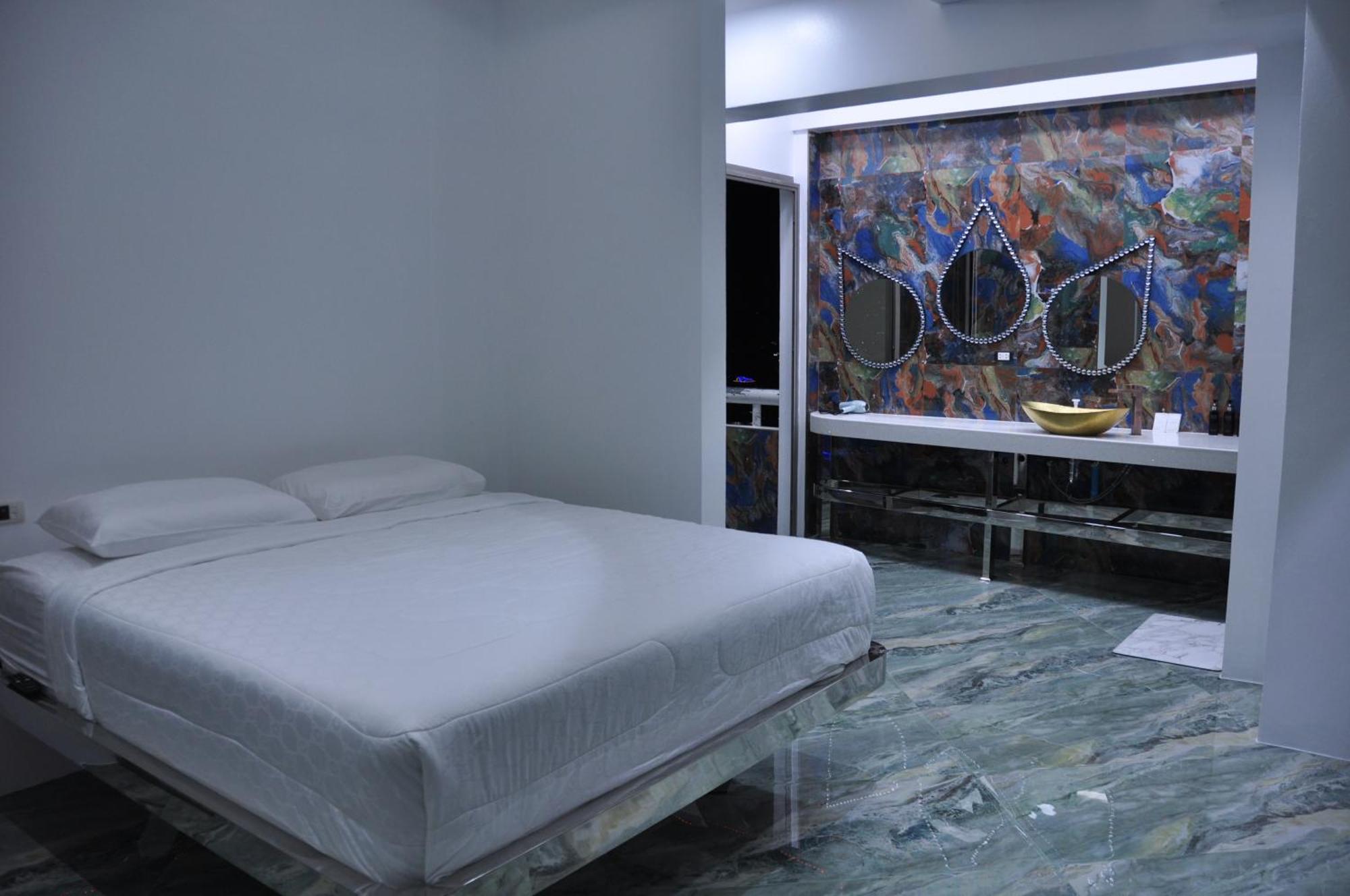 Patong Tower Excellence Pta 2025公寓 外观 照片